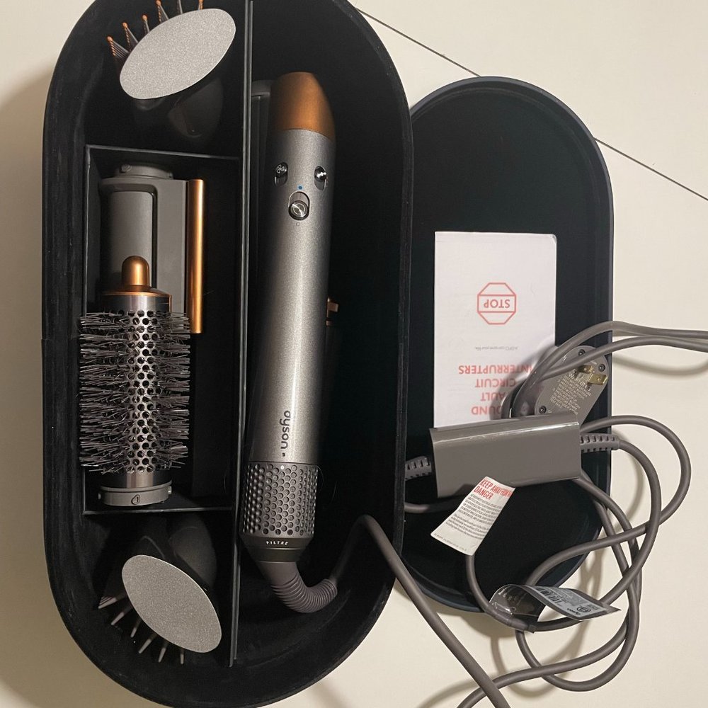 Dyson Airwrap multi-styler Complete